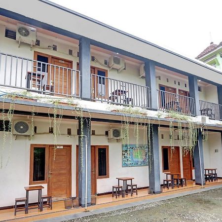 Hotel Wisma Ck Kebumen Екстер'єр фото