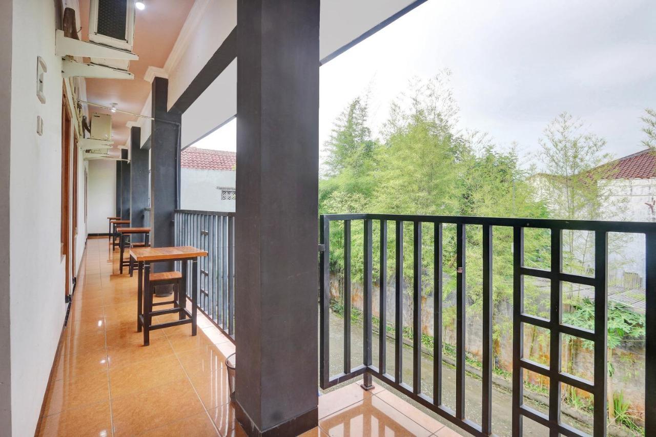Hotel Wisma Ck Kebumen Екстер'єр фото