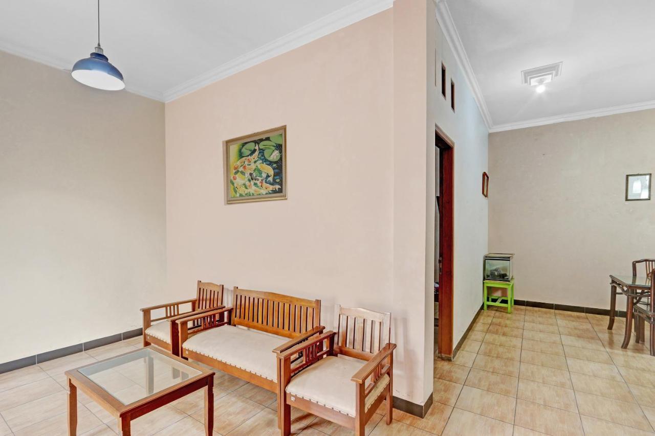 Hotel Wisma Ck Kebumen Екстер'єр фото